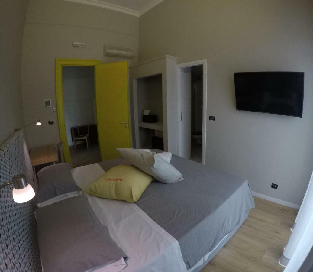 Ace Rooms Vsg Villa San Giovanni Luaran gambar