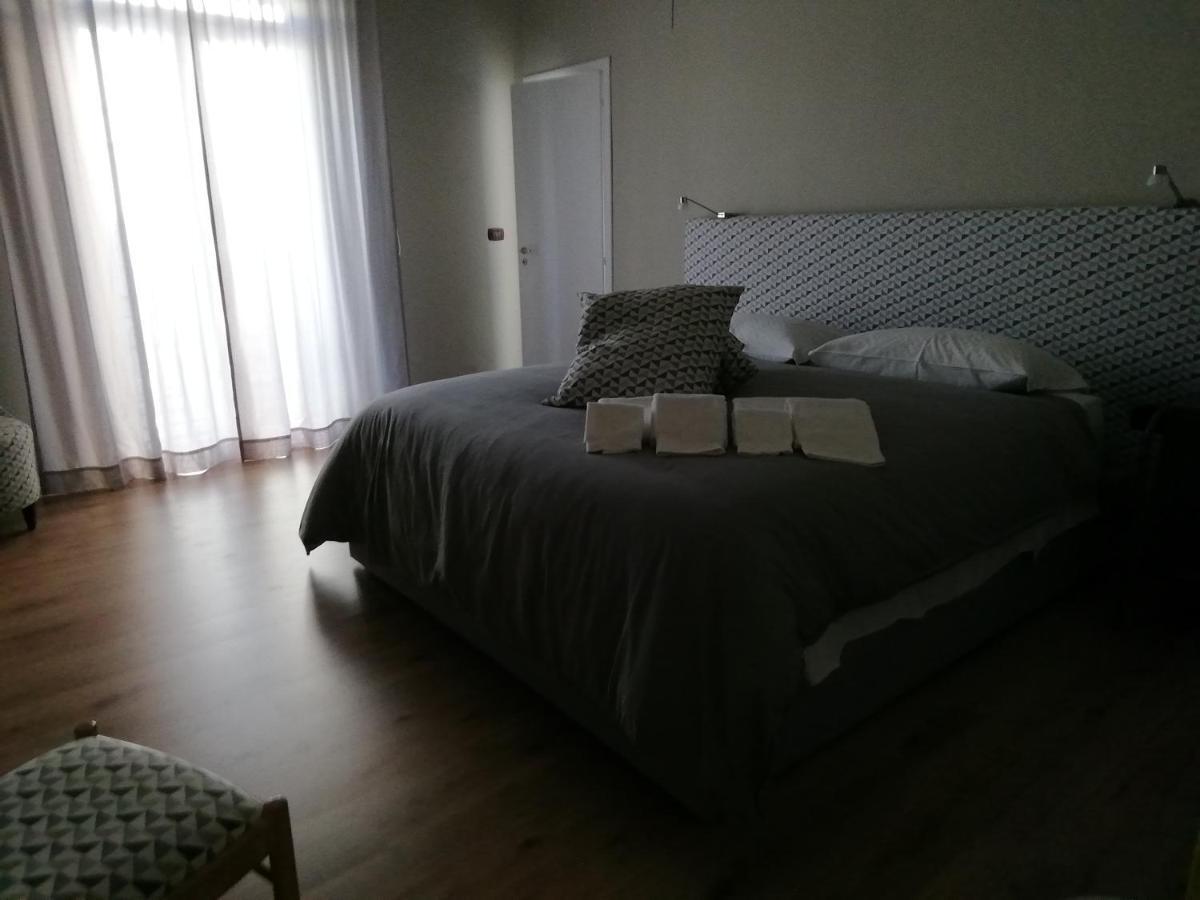 Ace Rooms Vsg Villa San Giovanni Luaran gambar